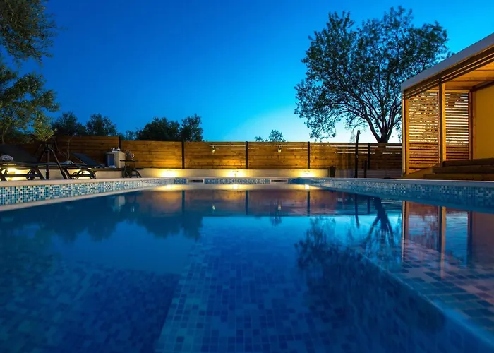My Dalmatia - Relax With Private Pool * Sveti Filip i Jakov